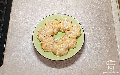 Оладьи слегка остудите и подавайте. Приятного аппетита!