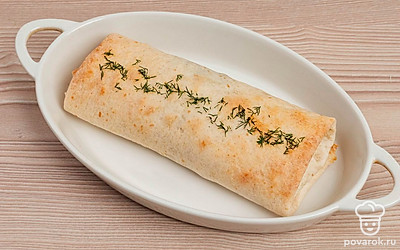 Духовку разогрейте до 180 градусов и запекайте блюдо до образования золотистой корочки.