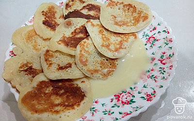 Подавайте оладьи остывшими к чаю или кофе.