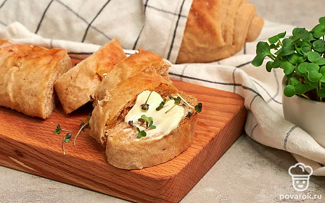 Багет из слоеного бездрожжевого теста — Рецепт с фото