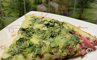 Подаем порционно, украсив зеленью.