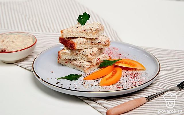 Тост с сайрой — Рецепт с фото