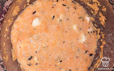 Перемешать и поставить в мультиварку на час в режиме "Выпечка". 