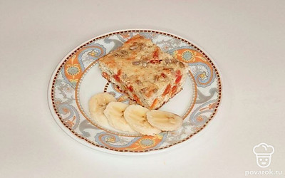 Готовое блюдо можете украсить сахарной пудрой, растопленным шоколадом или свежими ягодами.