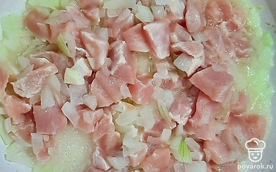 Обжариваем на сковороде на сливочном масле. 