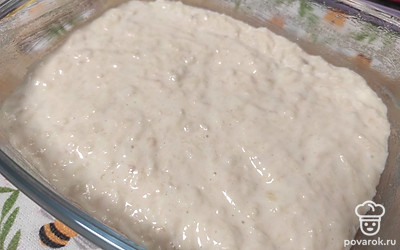 Форму смазать маслом гхи, выложить творожную массу в форму и выпекать при 180 градусах около 30 минут (зависит от вашей духовки и объема массы).