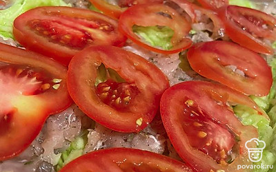 3 слой - помидоры.