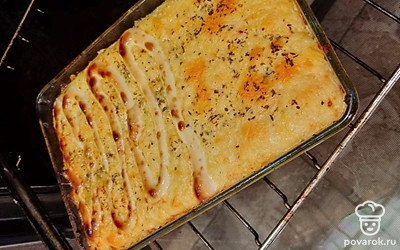 Ставим в разогретую духовку на 10-15 минут при температуре 200 градусов.