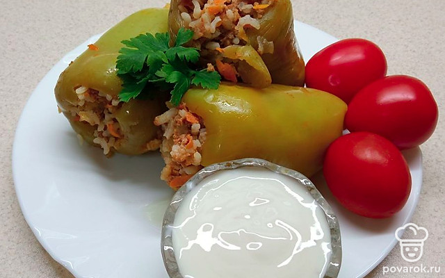 Сочный перец, фаршированный свининой — Рецепт с фото