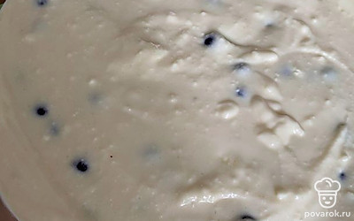 Вылить все в форму для запекания. Запекать 30 минут при температуре 170 градусов.