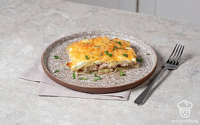 Слоеная картофельная запеканка с фаршем — Рецепт с фото