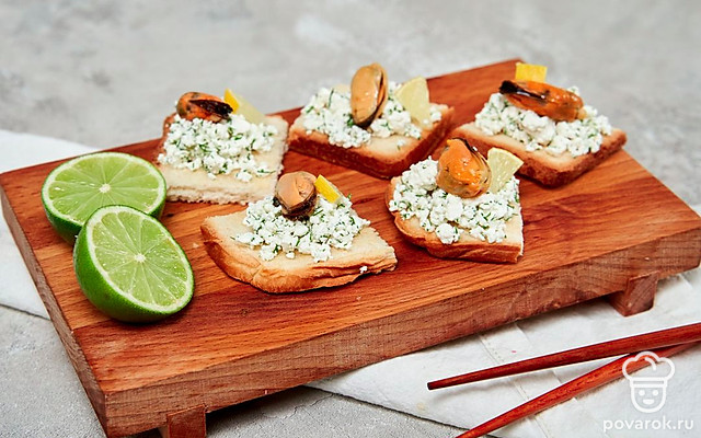 Тост с мидиями — Рецепт с фото