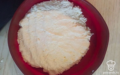 Выложите в форму и запекайте при 180 градусах до готовности. 