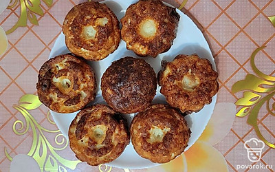 Готовую творожную запеканку подайте к чаю.