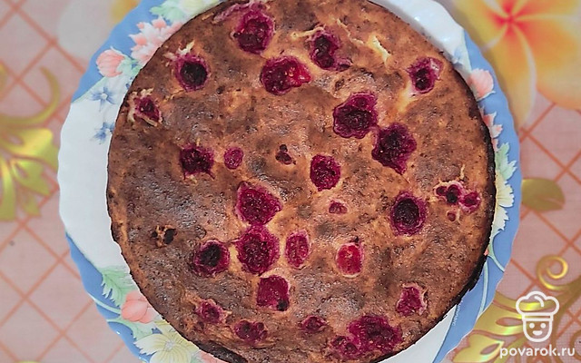 Нежнейшая творожно-манная запеканка с малиной — Рецепт с фото