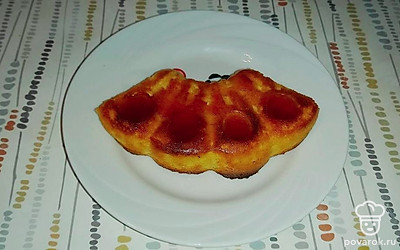 Запеканку можете украсить вашим любимым вареньем или джемом.