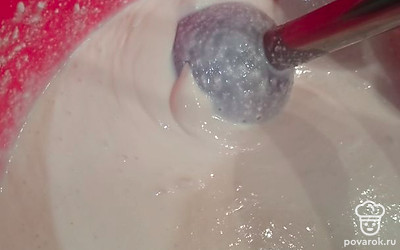 Взбейте до однородности всю смесь. 