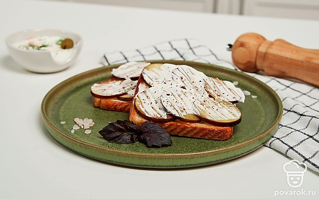 Тост с баклажаном — Рецепт с фото