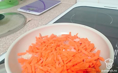 Порезать овощи.