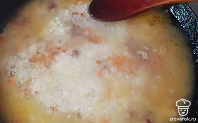 Накрываем крышкой и на среднем огне готовим 15-20 минут. 