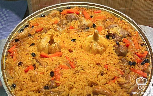 Плов из говядины с барбарисом и кардамоном — Рецепт с фото