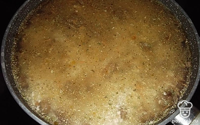 Залить водой и томить до готовности.