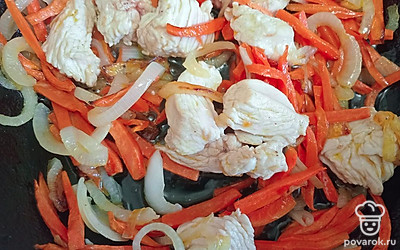 Обжарьте, помешивая, 3 минуты.