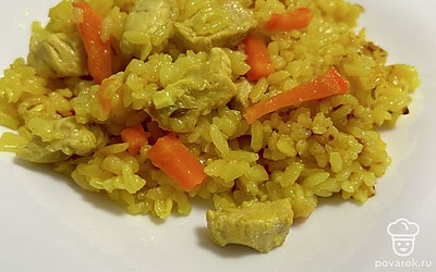 Выложите блюдо на тарелки и подавайте к столу. Приятного аппетита!