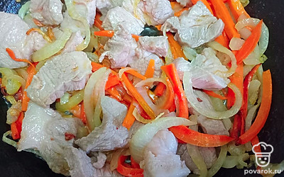 Жарьте еще 5 минут.