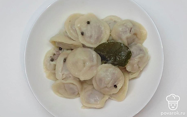 Наваристые пельмени с фаршем — Рецепт с фото