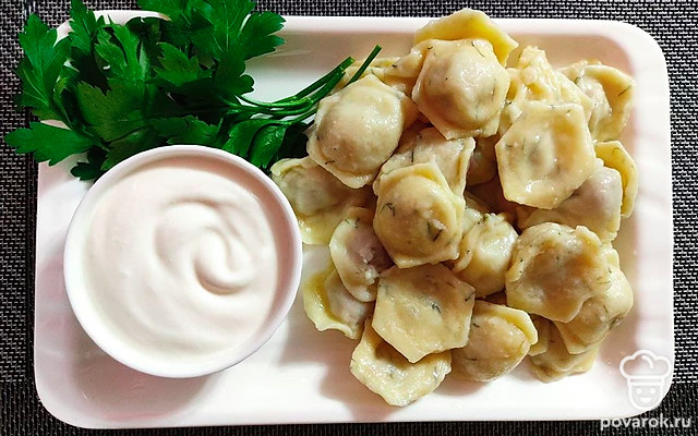 Сочные пельмени с фаршем и тестом на кефире — Рецепт с фото