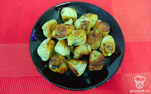 Жаренные пельмени в масле — Рецепт с фото