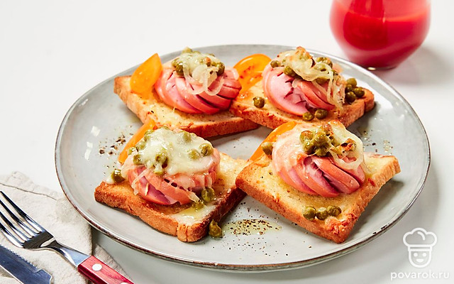 Тост с сосисками — Рецепт с фото