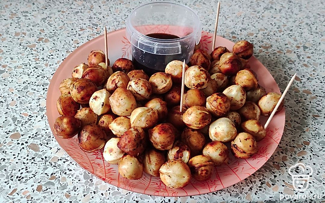 Жареные пельмени с соевым соусом — Рецепт с фото