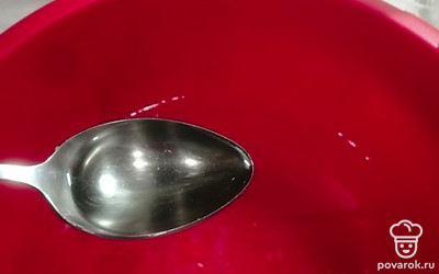 Добавляем растительное масло. 