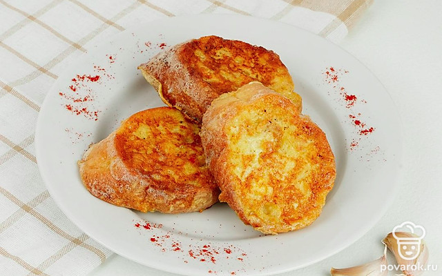 Гренки с яйцом и чесноком — Рецепт с фото