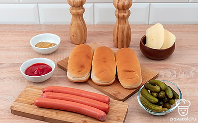 Подготовьте ингредиенты. Разогрейте духовку до 180 градусов.