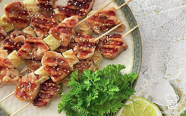 Японские куриные шашлычки — Рецепт с фото