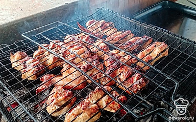 Переворачивать и довести до готовности. 