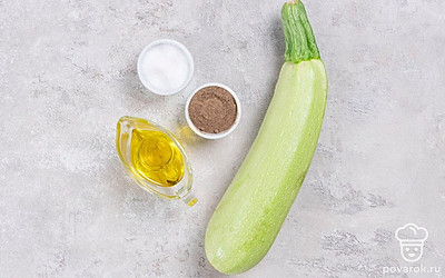 Кабачки помойте. Подготовьте сковороду-гриль.