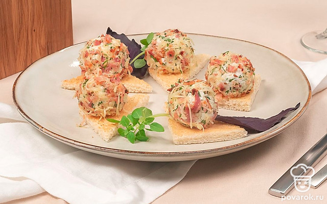 Сыр с маринованными огурцами — Рецепт с фото