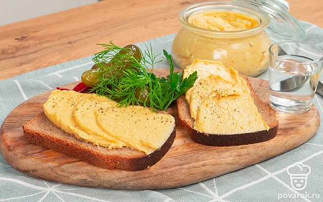 Селедочное масло с морковью — Рецепт с фото