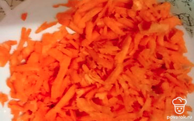 Режем морковь. 