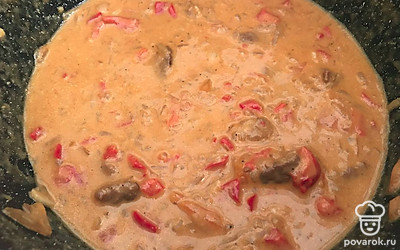 Подавайте тогда, когда мясо станет нежным. Можно дополнить любым гарниром.