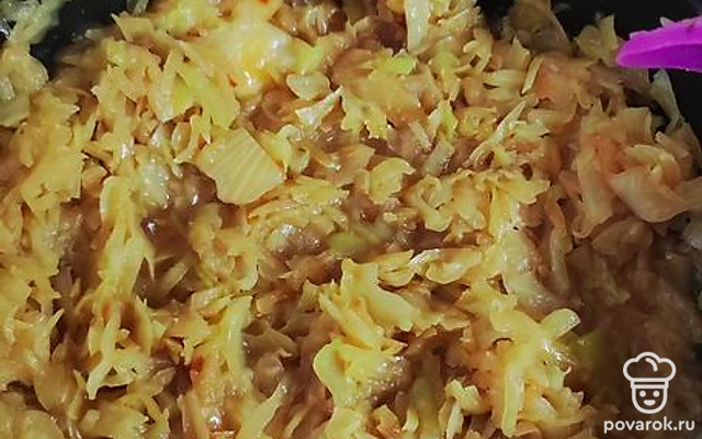 Тушеная капуста к мясу или рыбе — Рецепт с фото