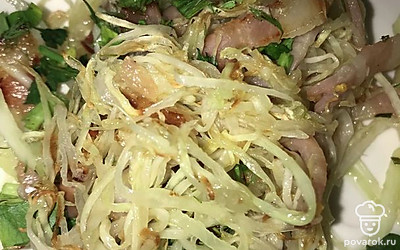 Жарить без крышки, соль и специи по вкусу. 