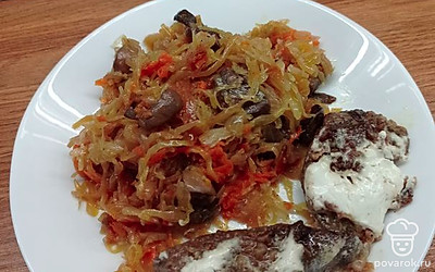 Подать как самостоятельное блюдо. Можно дополнить капустой мясо.