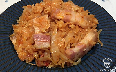 Разложите блюдо порционно. Подавайте с черным хлебом.