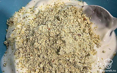 Добавляем специи.