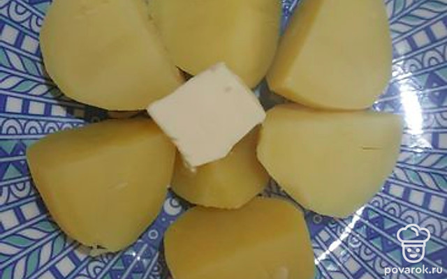 Вареная картошечка со сливочным маслом — Рецепт с фото